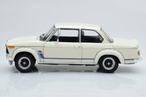 BMW 2002 Turbo Biely Kyosho 1:18 08544W Kov – obrázok 5 z 8
