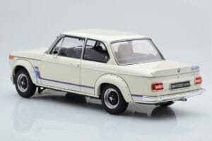 BMW 2002 Turbo Biely Kyosho 1:18 08544W Kov – obrázok 7 z 8