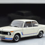 BMW 2002 Turbo Biely Kyosho 1:18 - image 8 of 8