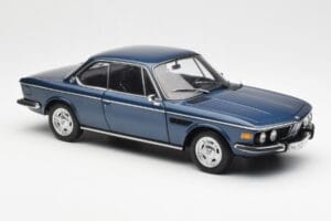 BMW 3.0 CSi E9 Modrý Metalíza AUTOart 1:18 70672 Kov – obrázok 6 z 8