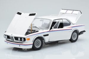 BMW 3.0 CSL E9 Biely Dealer Edition Minichamps 1:18 80435A5D020 Kov – obrázok 2 z 7