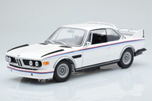 BMW 3.0 CSL E9 Biely Dealer Edition Minichamps 1:18