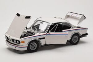 BMW 3.0 CSL E9 Biely Heritage Edition Minichamps 1:18 80432411550 Kov – obrázok 2 z 8