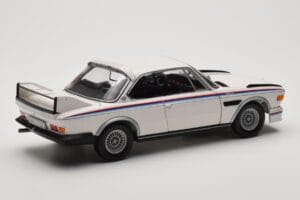 BMW 3.0 CSL E9 Biely Heritage Edition Minichamps 1:18 80432411550 Kov – obrázok 3 z 8