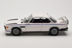 BMW 3.0 CSL E9 Biely Heritage Edition Minichamps 1:18 80432411550 Kov – obrázok 4 z 8