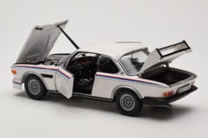 BMW 3.0 CSL E9 Biely Heritage Edition Minichamps 1:18 80432411550 Kov – obrázok 5 z 8