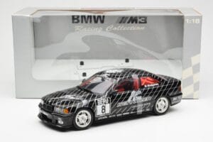BMW 320i E36 STW #8 J. Winkelhock 1998 UT Models 1:18 39845 Kov – obrázok 6 z 6