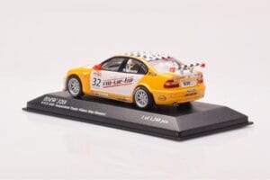 BMW 320i E46 Wiechers Sport #32 Hennerici / Wiechers WTCC 2005 Minichamps 1:43 400052432 Kov – obrázok 3 z 4