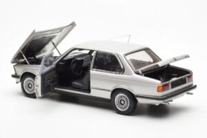 BMW 323i E21 Aspen Strieborný AUTOart 1:18 80430433552 Kov – obrázok 5 z 8