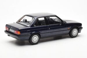 BMW 325i E30 Modrý Metalíza Norev 1:18 183201 Kov – obrázok 2 z 6