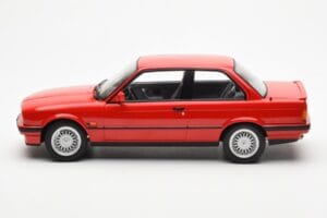 BMW 325i E30 Červený Norev 1:18 183202 Kov – obrázok 3 z 6