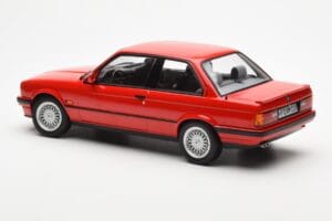 BMW 325i E30 Červený Norev 1:18 183202 Kov – obrázok 5 z 6