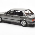 BMW 325i E30 Sedan Dolphin Šedý Otto 1:18 - image 5 of 6