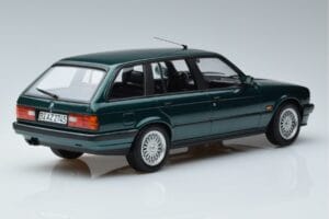 BMW 325i E30 Touring Zelený Metalíza Norev 1:18 183219 Kov – obrázok 2 z 6