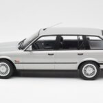 BMW 325i E30 Touring Strieborný Norev 1:18 183216 - image 3 of 6
