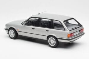 BMW 325i E30 Touring Strieborný Norev 1:18 183216 Kov – obrázok 5 z 6