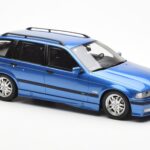 BMW 328i E36 Touring M Package Modrý Otto 1:18 - image 4 of 6