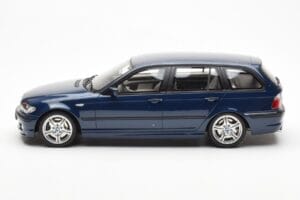 BMW 330i E46 Touring Modrý Otto 1:18 OT251 Živica – obrázok 3 z 6