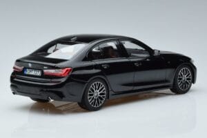 BMW 330i G20 Čierny Metalíza Norev 1:18 183277 Kov – obrázok 3 z 7