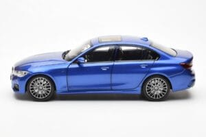BMW 330i G20 Portimao Modrý Metallic Norev 1:18 80432450999 Kov – obrázok 4 z 8