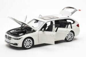 BMW 335i F31 Touring Alpine Biely Paragon 1:18 80432244242 Kov – obrázok 2 z 8