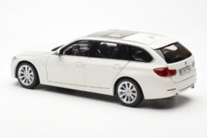 BMW 335i F31 Touring Alpine Biely Paragon 1:18 80432244242 Kov – obrázok 7 z 8
