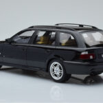 BMW 540 E39 Touring M Package Čierny Otto 1:18 - image 5 of 6