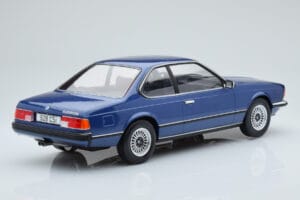 BMW 628 CSi E24 Modrý MCG 1:18 MCG18164 Kov – obrázok 2 z 5