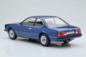 BMW 628 CSi E24 Modrý MCG 1:18 MCG18164 Kov – obrázok 4 z 5