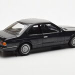 BMW 635 CSi E24 Diamant Čierny Metalíza AUTOart 1:18 - image 3 of 8