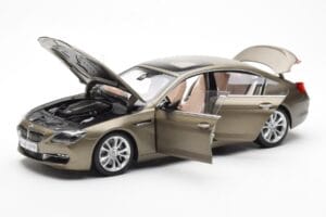 BMW 650i F06 Gran Coupe Frozen Bronzový Metallic Paragon 1:18 80432218742 Kov – obrázok 2 z 8