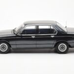 BMW 733i E23 Čierny Metallic KK-Scale 1:18 - image 3 of 6