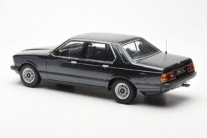 BMW 733i E23 Čierny Metallic KK-Scale 1:18 KKDC180101 Kov – obrázok 5 z 6