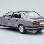 BMW 7 Series E32 740i Strieborný MCG 1:18 MCG18161 Kov - image 4 of 5