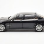 BMW 750Li F02 Facelift Carbon Čierny Kyosho 1:18 - image 4 of 8