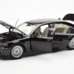 BMW 760Li E66 Čierny Kyosho 1:18 - image 2 of 9