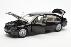 BMW 760Li E66 Čierny Kyosho 1:18 08572BK Kov – obrázok 2 z 9