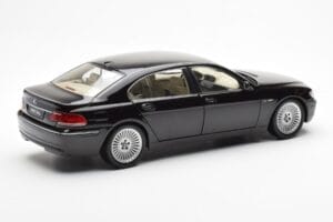 BMW 760Li E66 Čierny Kyosho 1:18 08572BK Kov – obrázok 3 z 9