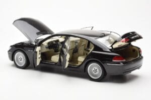 BMW 760Li E66 Čierny Kyosho 1:18 08572BK Kov – obrázok 5 z 9
