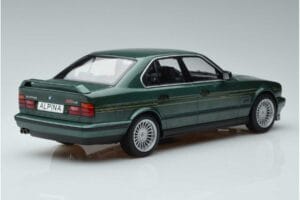 BMW Alpina B10 4.6 E34 Zelený MCG 1:18 MCG18229 Kov – obrázok 2 z 6