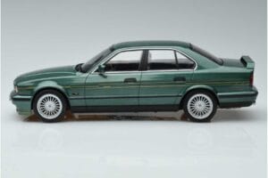 BMW Alpina B10 4.6 E34 Zelený MCG 1:18 MCG18229 Kov – obrázok 3 z 6