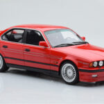BMW Alpina B10 E34 Biturbo Červený Otto 1:18 - image 4 of 6