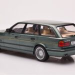 BMW Alpina B10 E34 Touring Tmavo Zelený MCG 1:18 - image 5 of 6