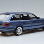 BMW Alpina B10 E34 4.0 Touring Modrý Otto 1:18 OT944 Živica - image 2 of 6
