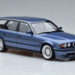 BMW Alpina B10 E34 4.0 Touring Modrý Otto 1:18 OT944 Živica - image 4 of 6