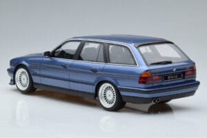 BMW Alpina B10 E34 4.0 Touring Modrý Otto 1:18 OT944 Živica – obrázok 5 z 6