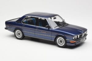 BMW Alpina B7S E12 Turbo Dark Sapphire Modrá Metalická Otto 1:18 OT640 Živica – obrázok 4 z 6