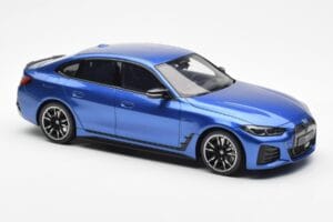 BMW i4 M50 G26 Modrý Otto 1:18 OT453 Živica – obrázok 4 z 6