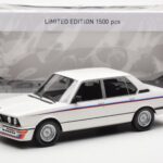 BMW M535i E12 Biely Norev 1:18 - image 5 of 5