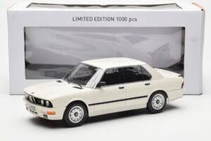 BMW M535i E28 Biely Norev 1:18 183260 Kov – obrázok 6 z 6